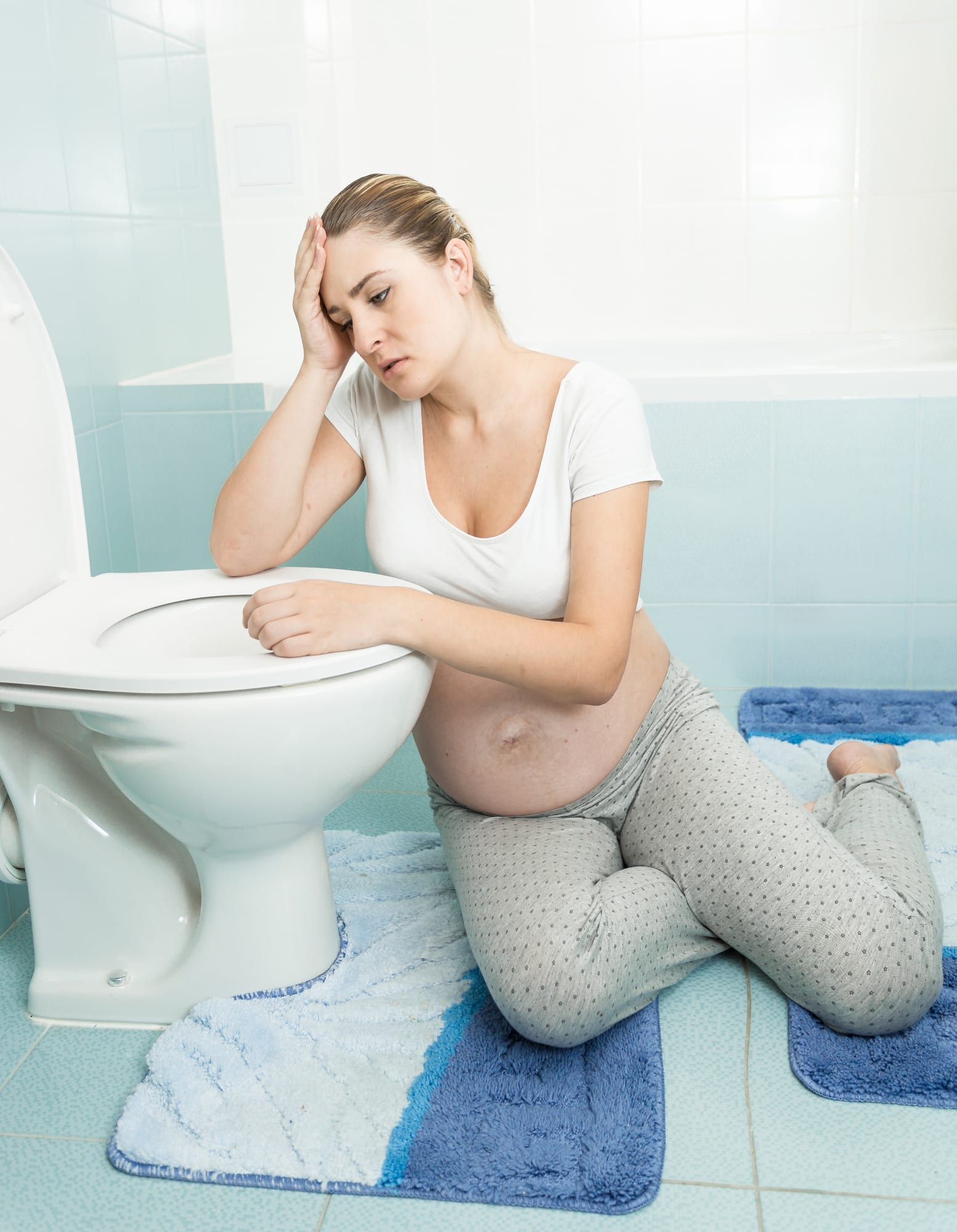 Things no one tells you about pregnancy #pregnancysymptoms #pregnancyproblems #firsttrimester #secondtrimester #thirdtrimester #morningsickness