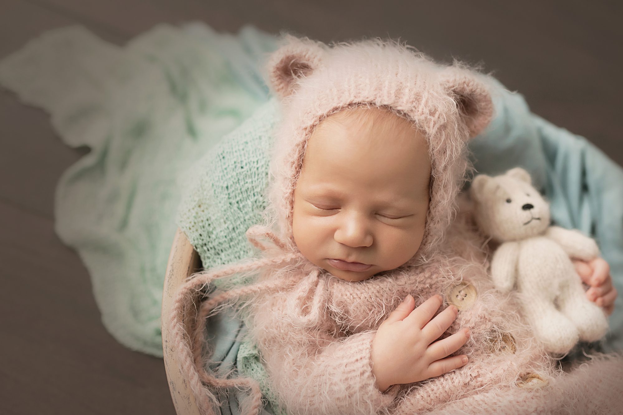 10 important decisions to make for your newborn 