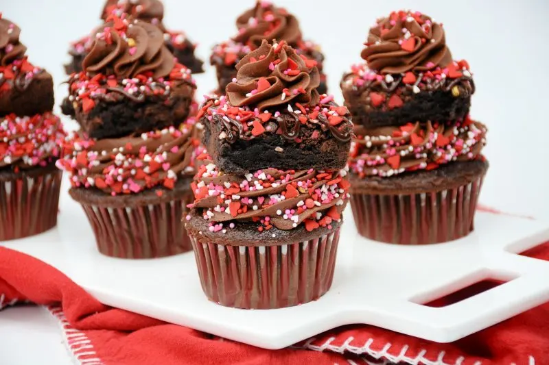 Chocolate-Brownie-Cupcakes-for Valentine's day. 