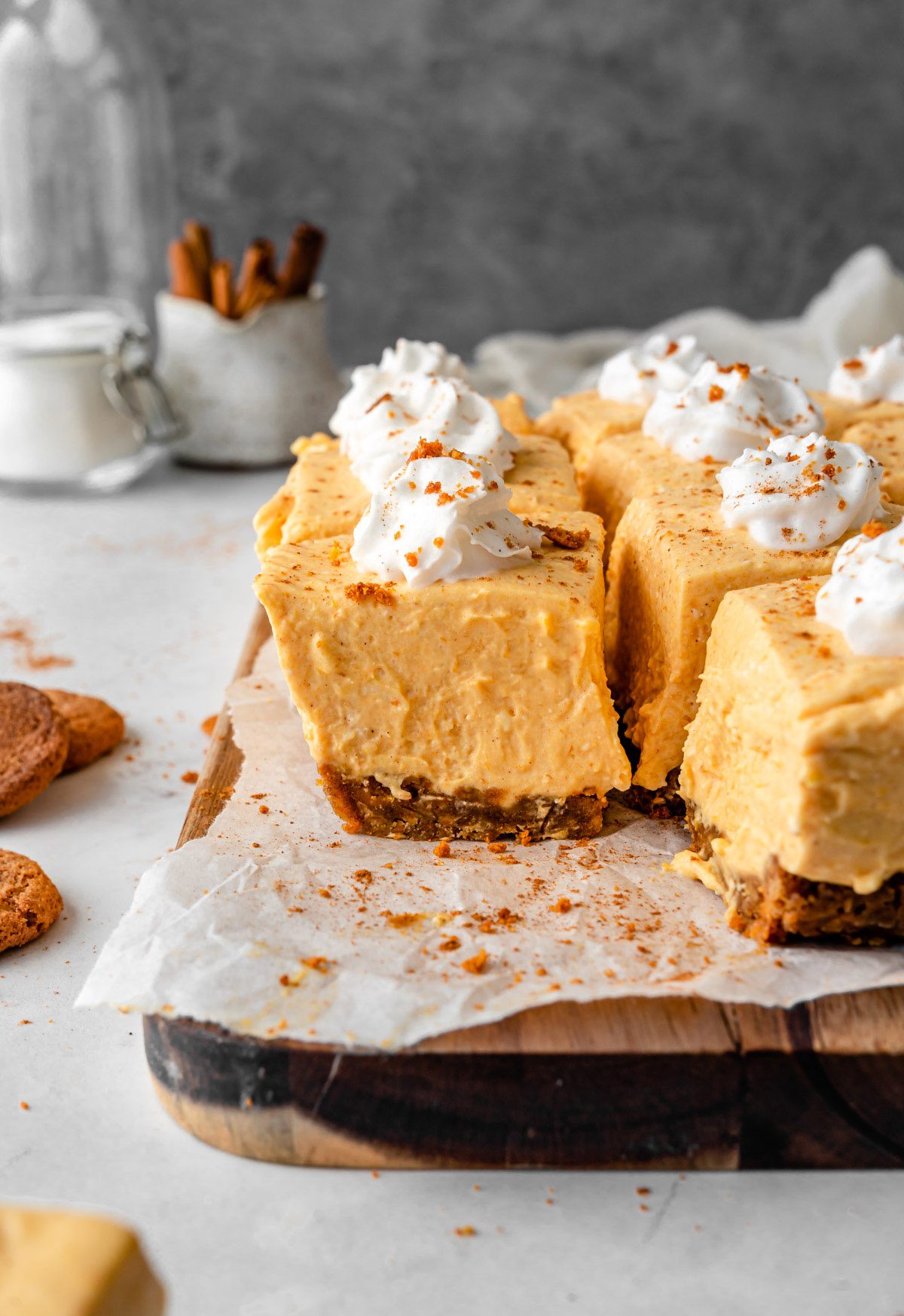 No-Bake-Pumpkin-Cheesecake-Bars-1