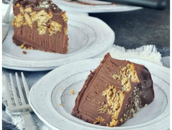 Vegan-Chocolate-Biscuit-Cake-@spabettie-dairyfree-glutenfree-royalwedding-truffle-cake-vegan