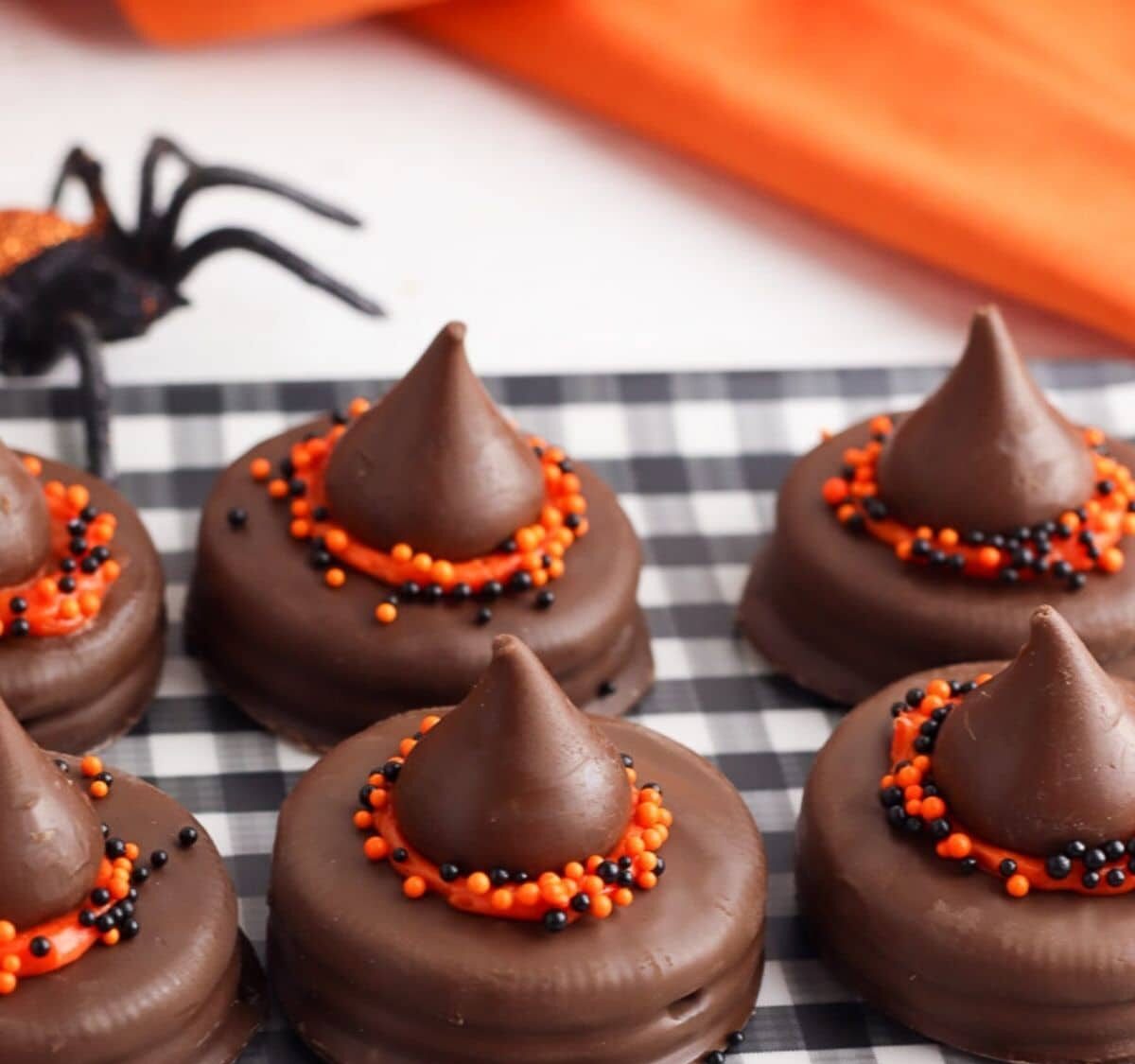 witch-hat-cookies-