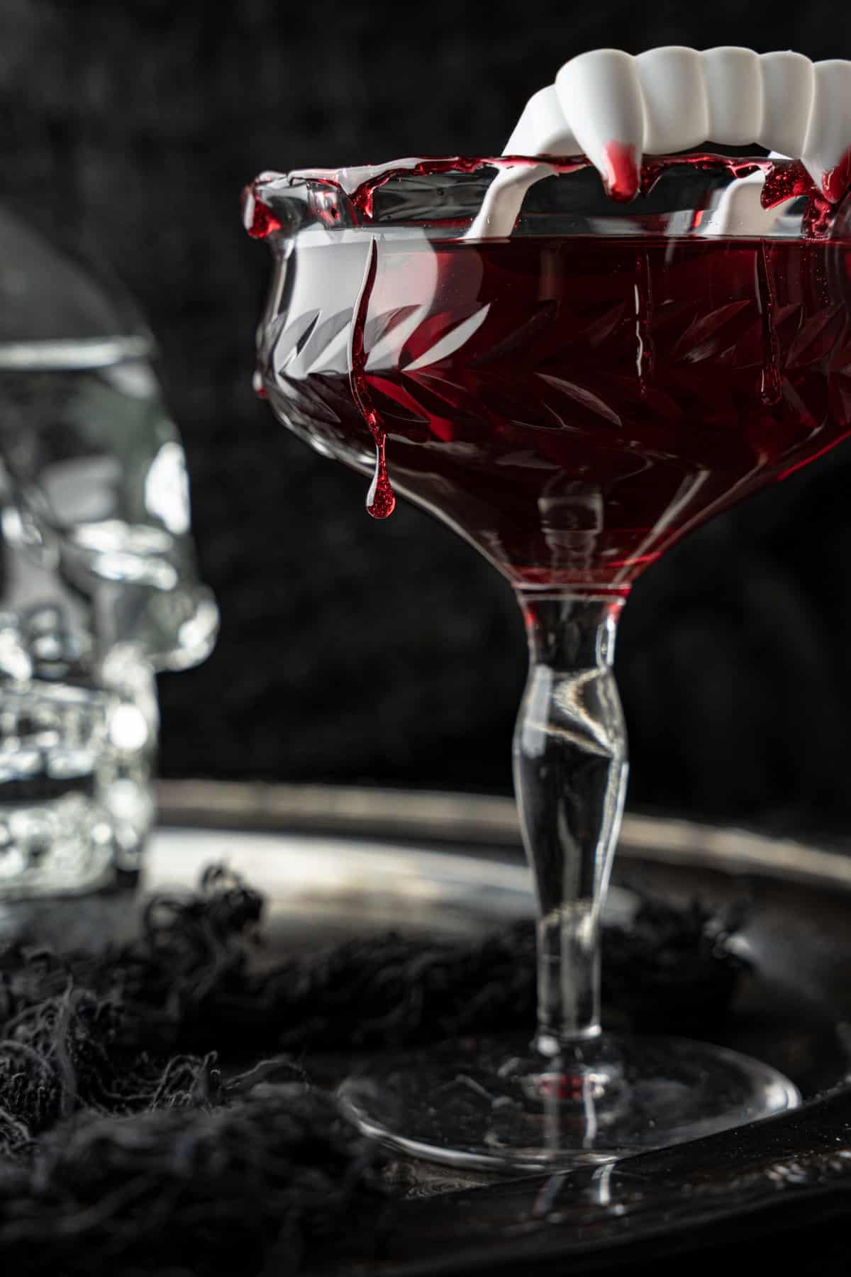 Draculas-Kiss-Halloween-Cocktail-drip-of-blood