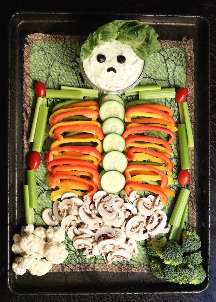 skeleton_veggie_tray