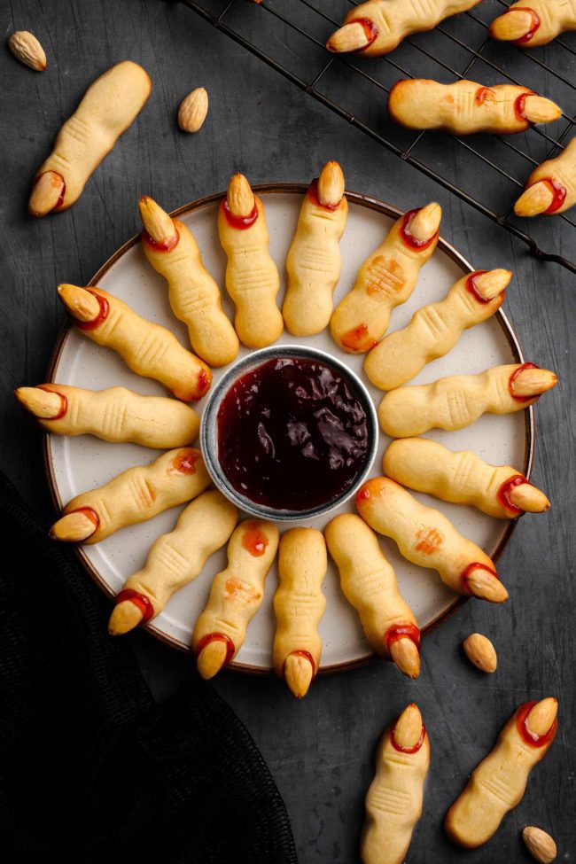 witch-finger-cookies