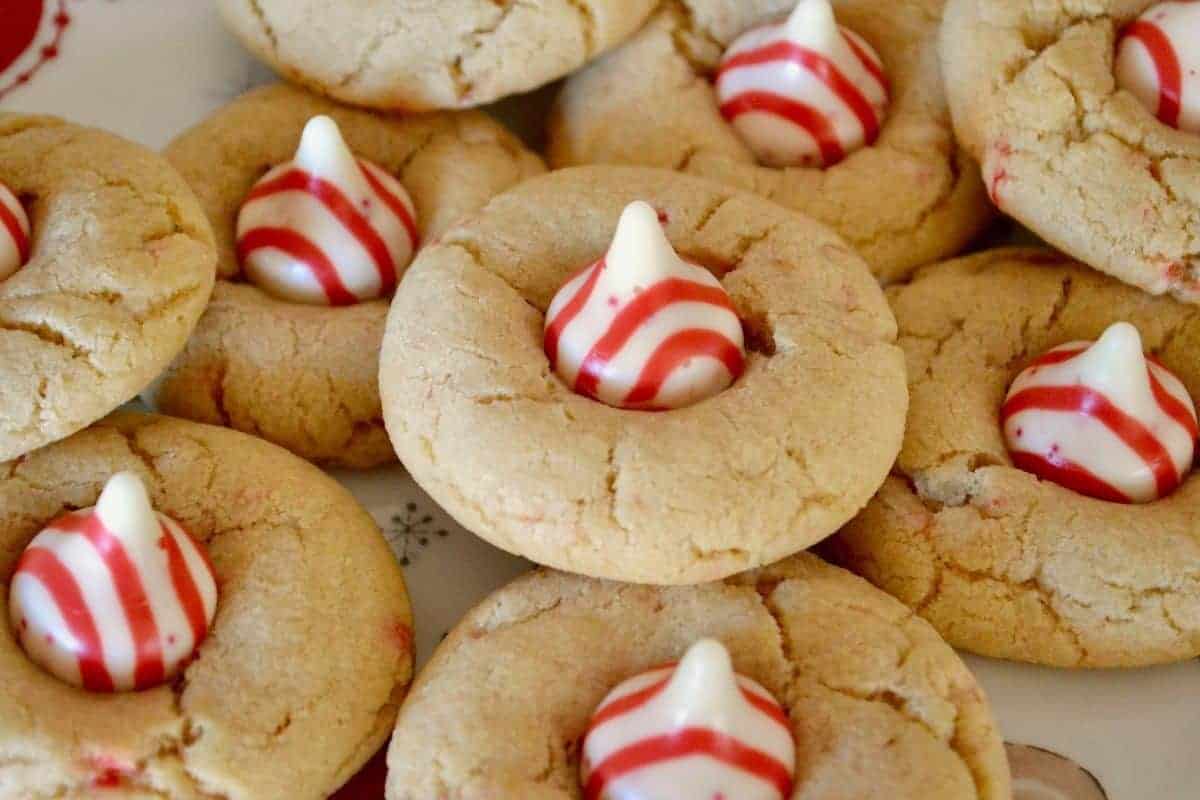 Candy-Cane-Kiss-Cookies-3