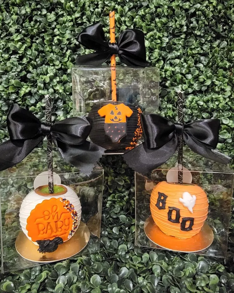 Halloween-Candy-Apple-Treats-