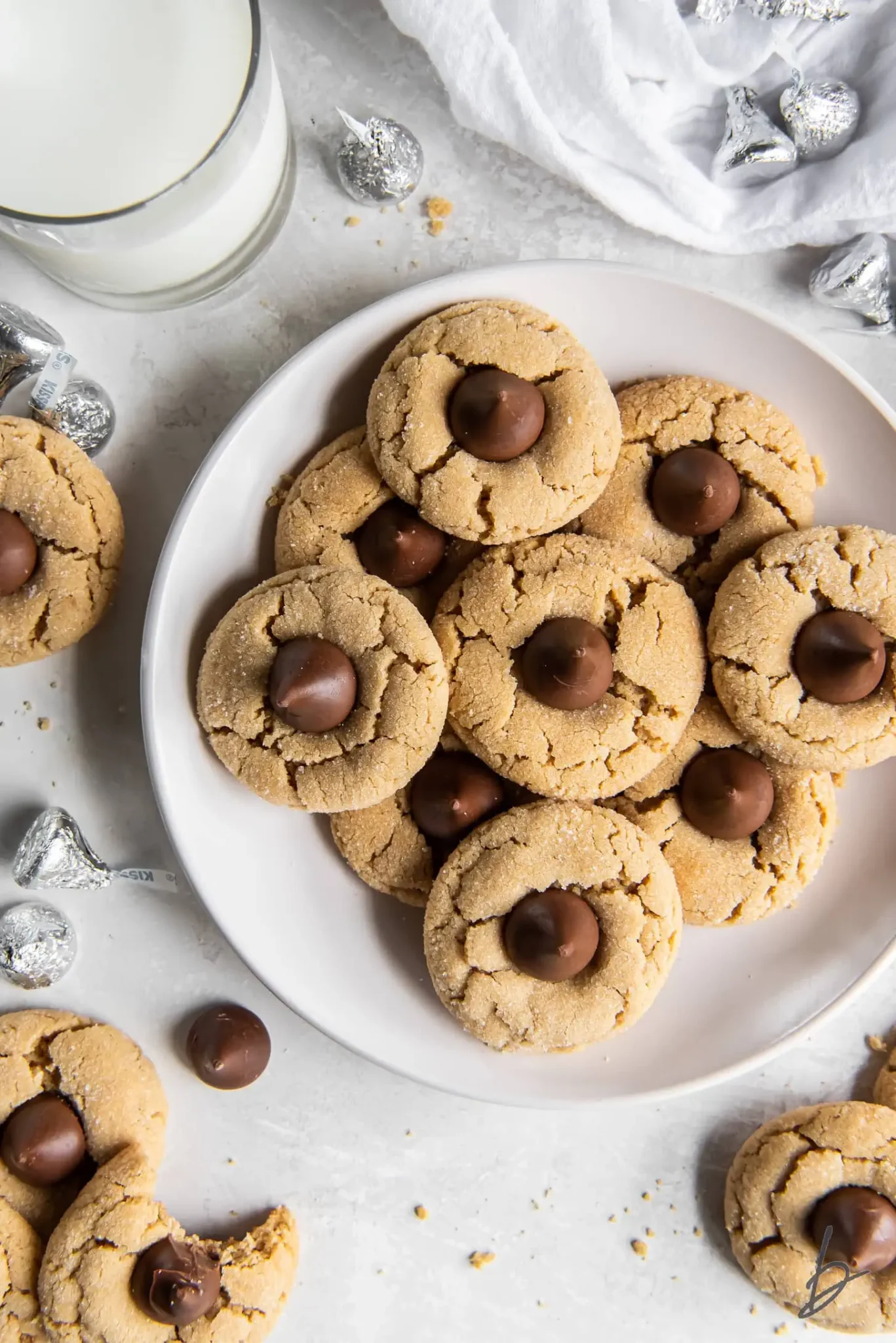 easy-peanut-butter-blossoms