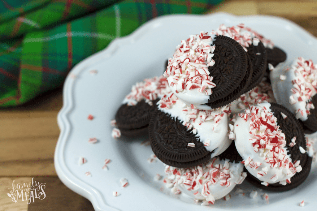 Pepperment-Bark-Oreos-