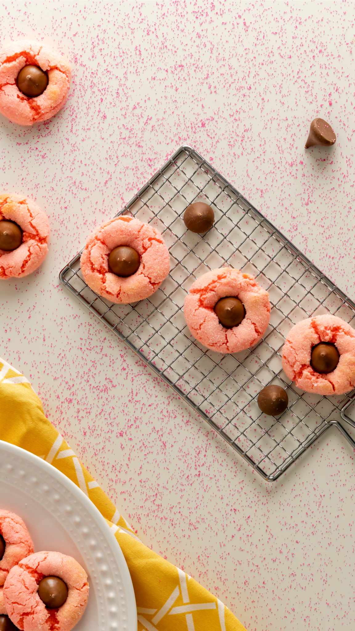 Strawberry-Kiss-Cookies